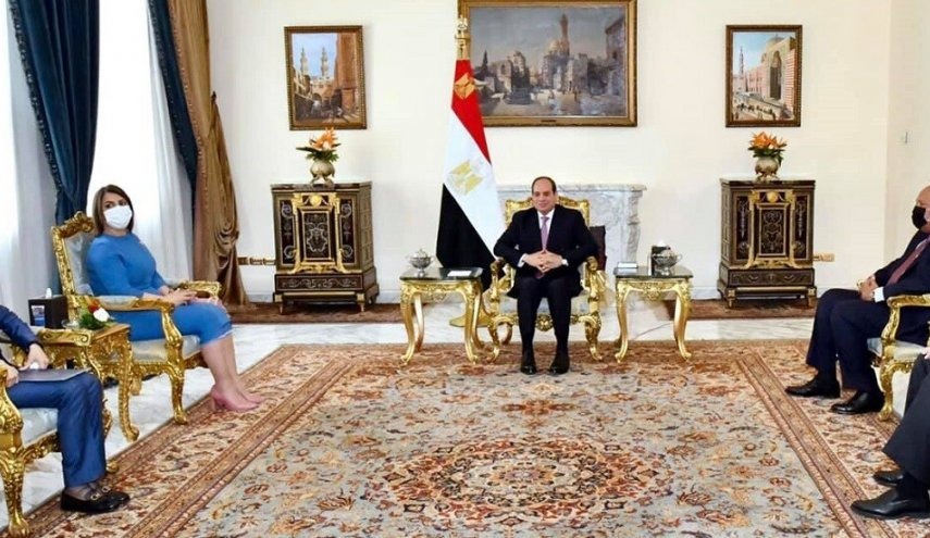 السيسي : مصر تدعم حكومة الوحدة الوطنية والمسار السياسي الليبي